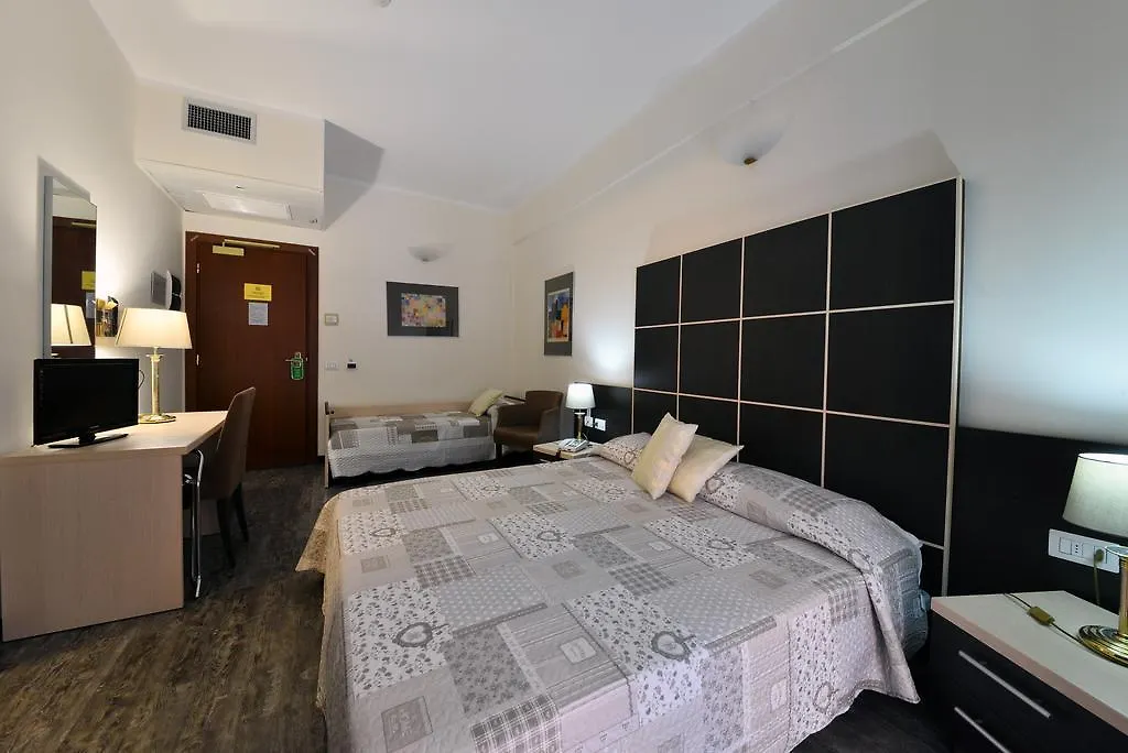 ***  Hotel Ferrari Chiavari Italy