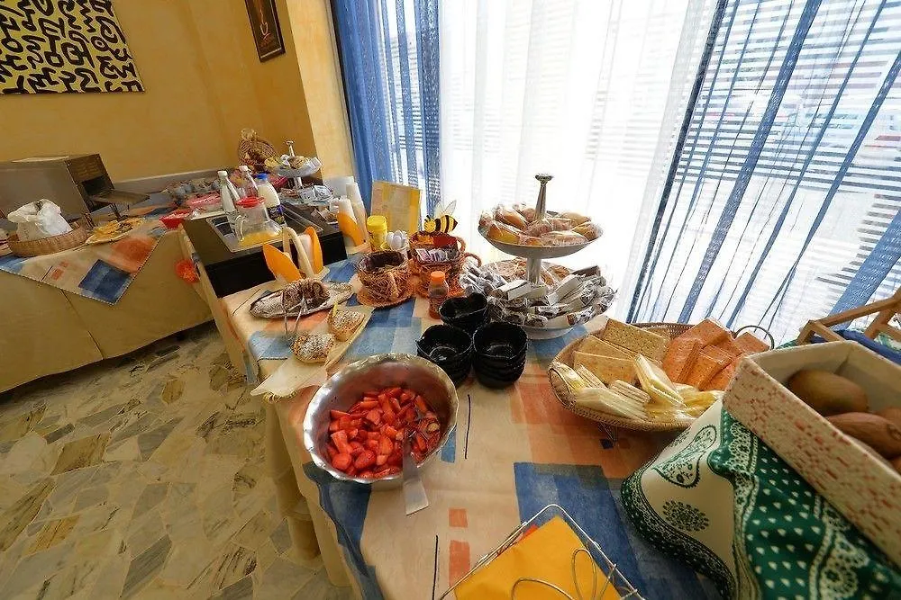 Hotel Ferrari 키아바리