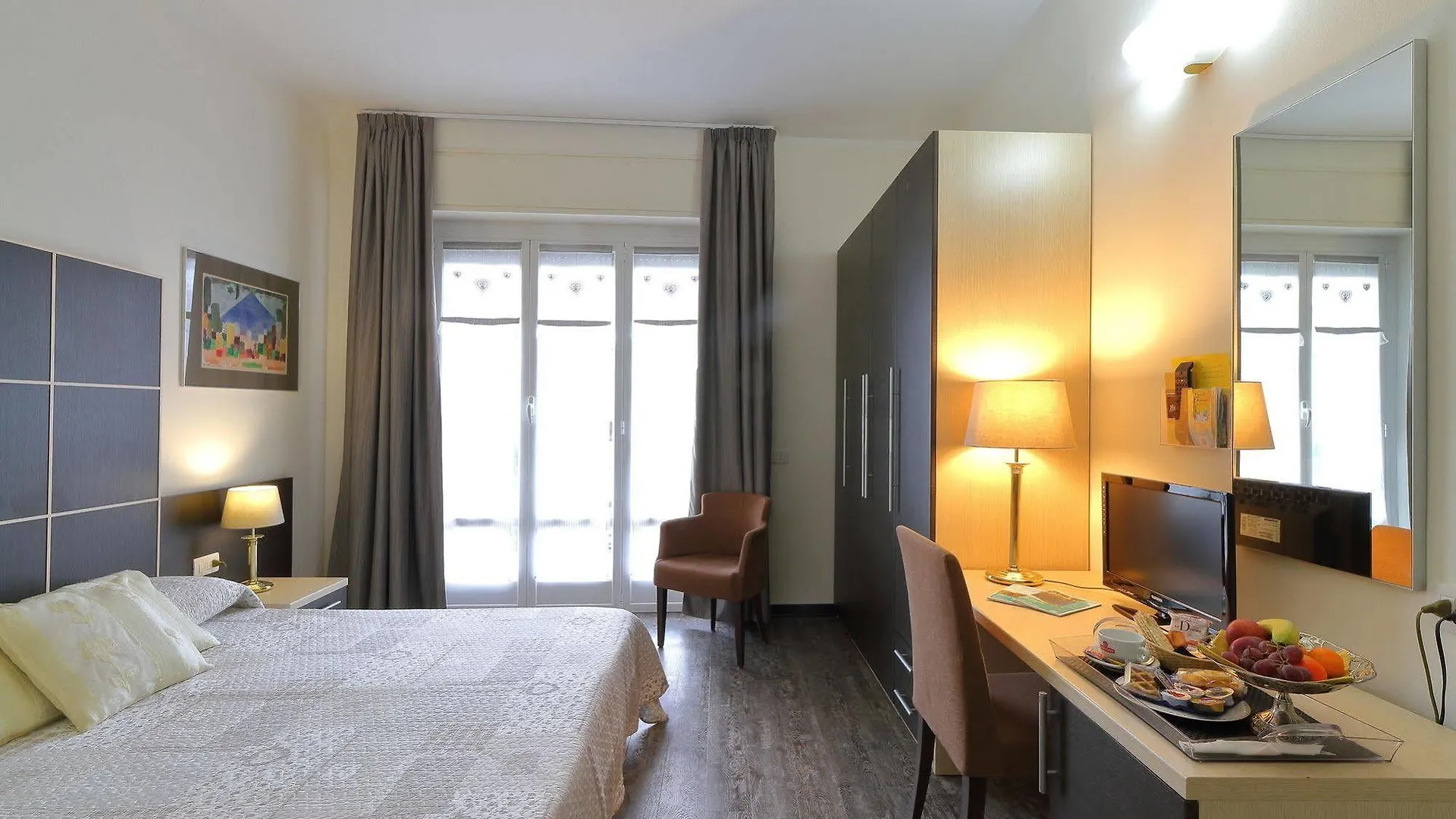 ***  Hotel Ferrari Chiavari Italy